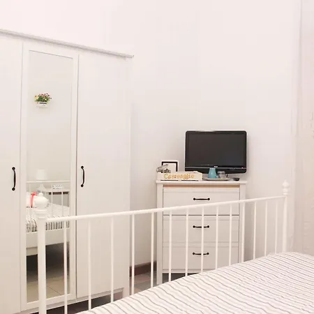 Salotto Vaticano Bed and breakfast 3*