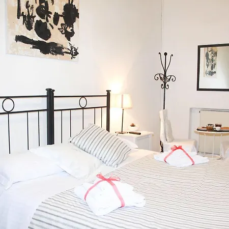 Salotto Vaticano Bed and breakfast 3*