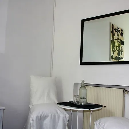 Salotto Vaticano Couette-café 3*